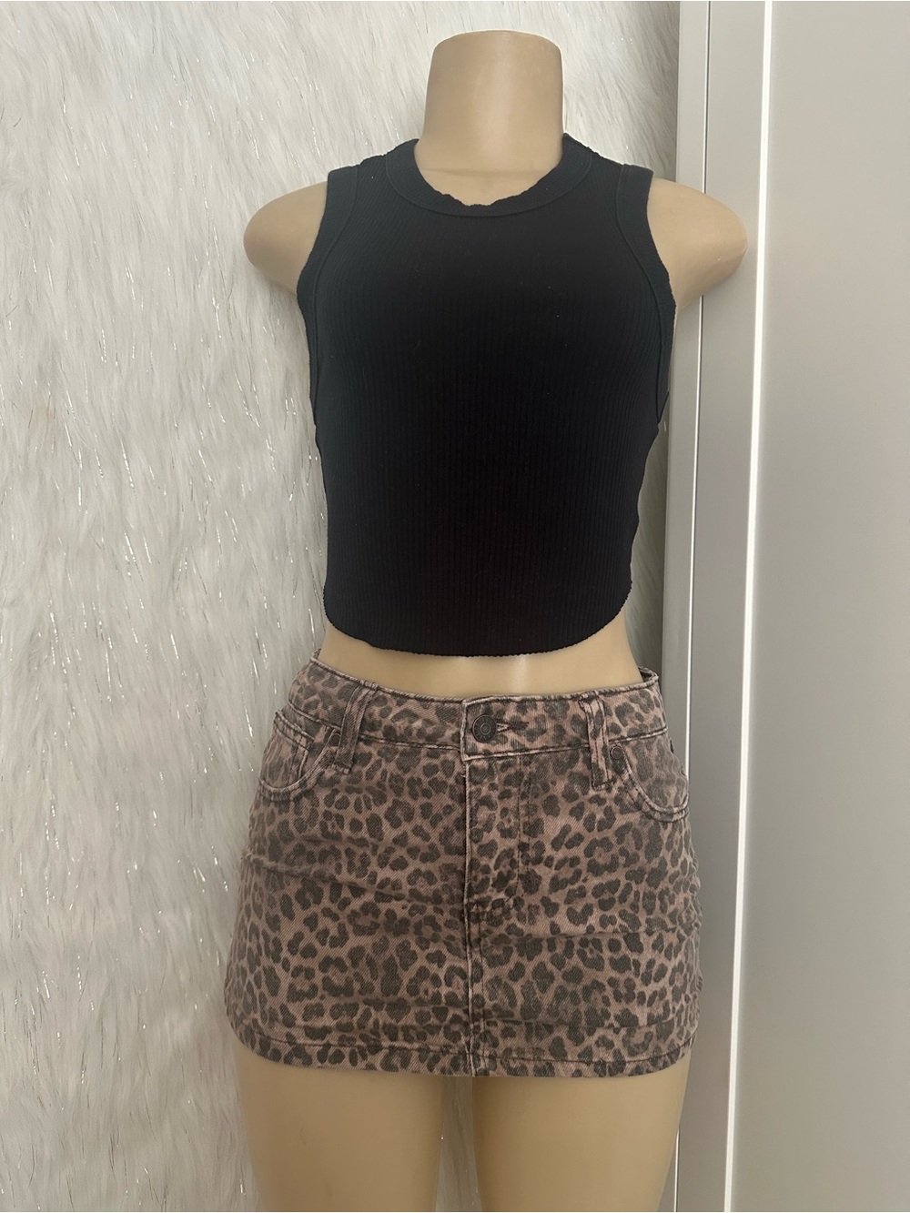 Aeropostale Black Ribbed Crewneck Tank